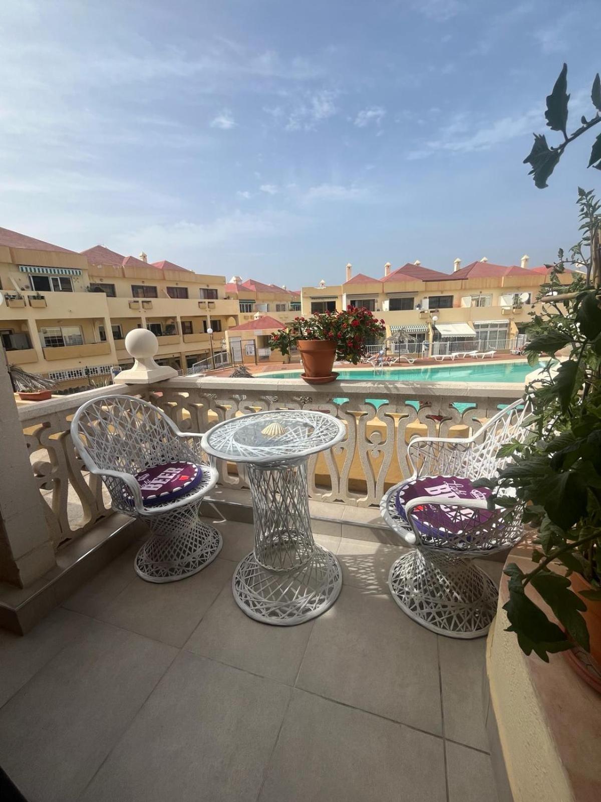 Cozy Pool View Apartment H-11 Mareverde Адехе Экстерьер фото